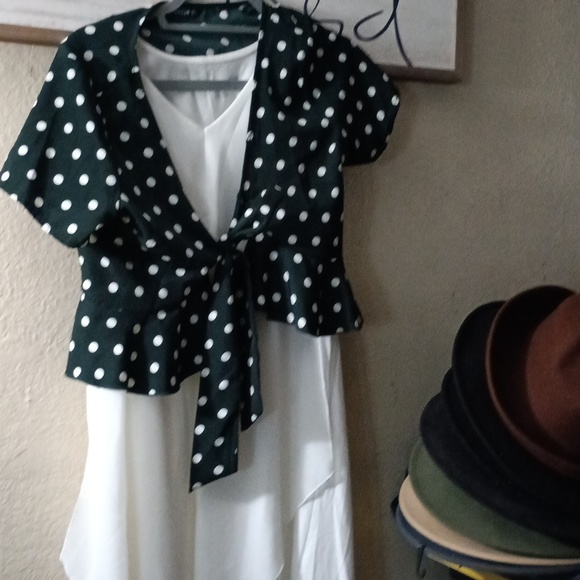 Soft Surroundings Accessories - Soft surroundings size small  long flow dress in all white.